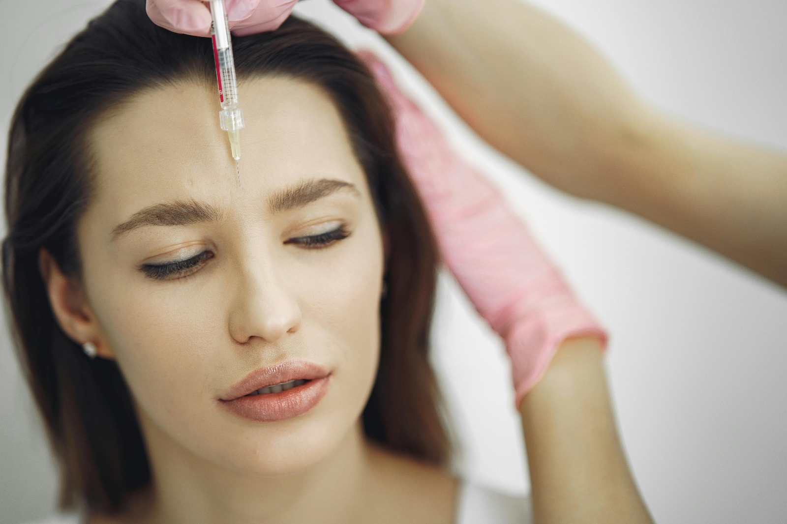 4 Innovative Face Treatments for Lasting Skin Confidence