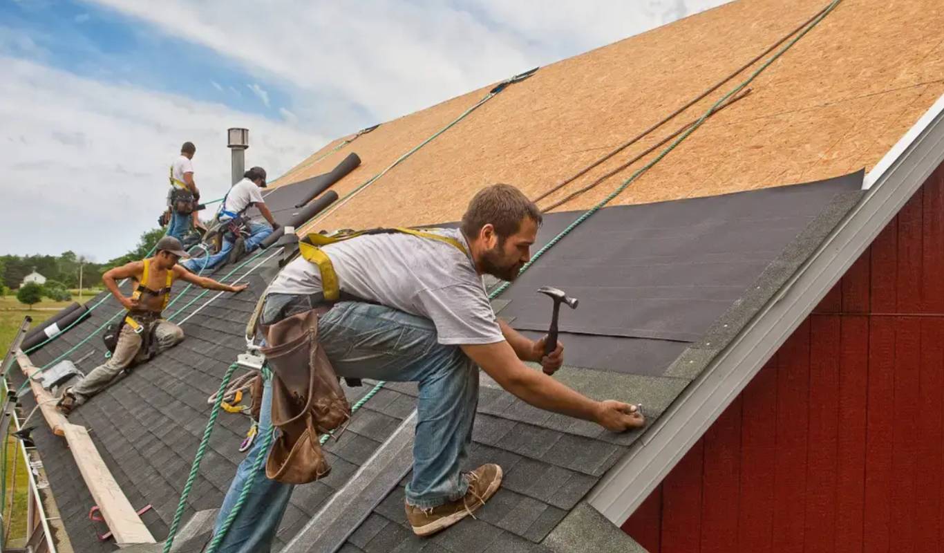 Commercial Roofing Services for Strong Business Protection